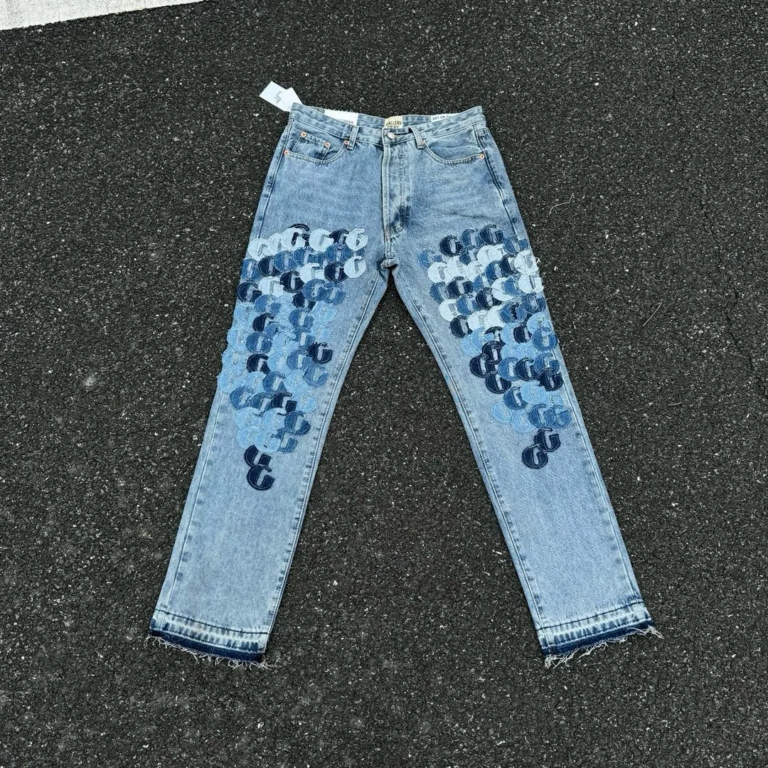 -Size upper body P286#G77 GALLERY DEPT.G letter patch pudding 5001 denim washed and distressed spliced jeans -Original purchase and pattern making to truly restore the ultimate vintage texture -Original hardware accessories, washed and other elevators, QR code analysis are all purchased from the original factory, high degree of restoration, you are welcome to compare with a certain product~ -Three-dimensional version Loose and comfortable, not picky about the figure, taller and slimmer, factory Seiko, original factory quality control, same style for men and women, can be matched with couples Versatile recommendation: must-have jeans for all seasons Color: blue Size: S-XXL (28-36)